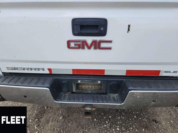 2014-gmc-sierra-1500-image-38