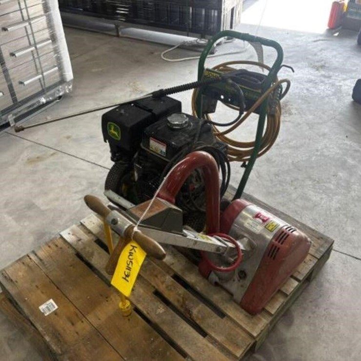 JOHN DEERE 3800