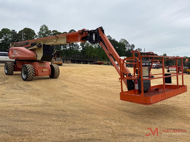 2016-jlg-1250ajp-image-3