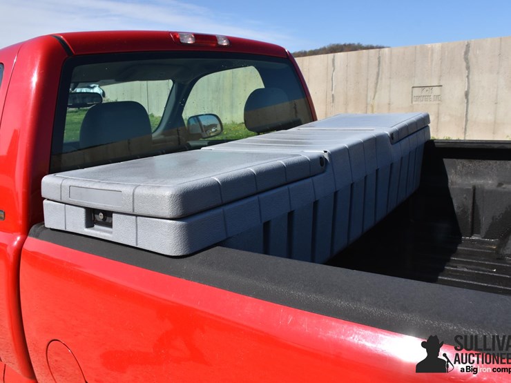 2004-chevrolet-silverado-1500-image-16