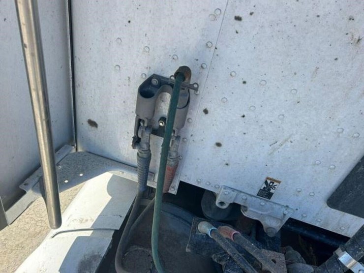 2020-kenworth-t680-image-75