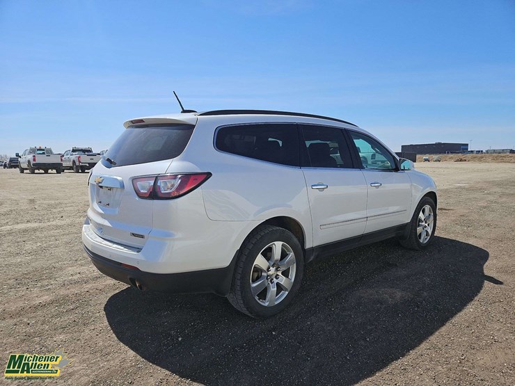 2017-chevrolet-traverse-image-4