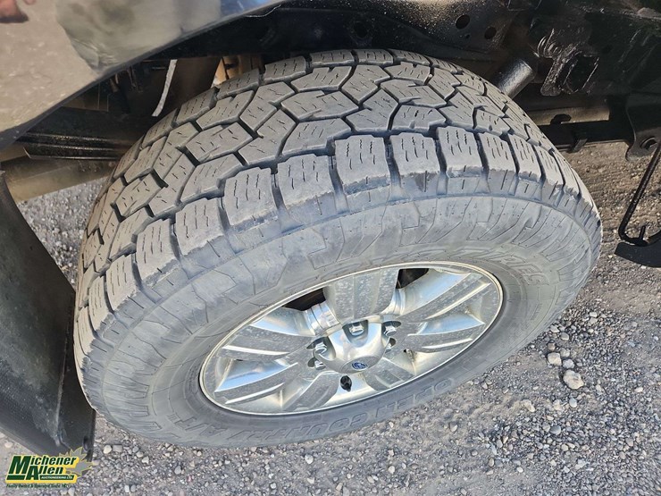 2012-ford-f150-image-32
