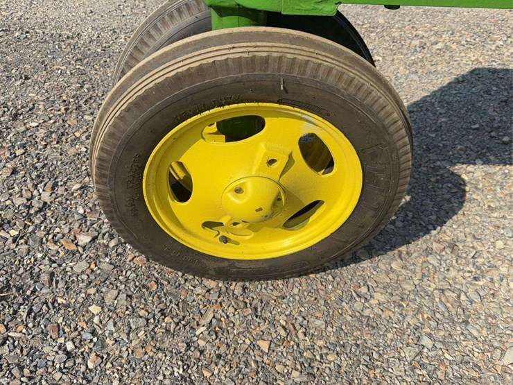 john-deere-h-image-11