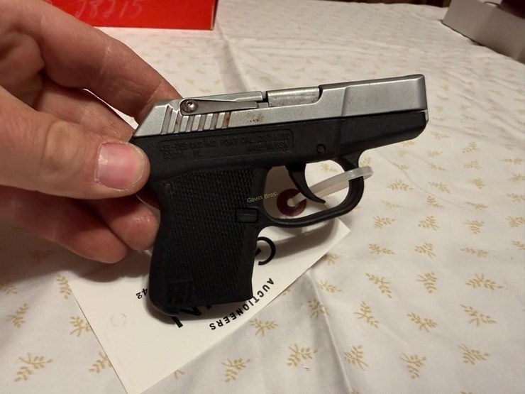 kel-tec-380-auto-pistol-image-1