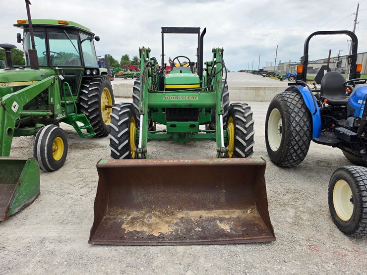 2000-john-deere-6210-image-2