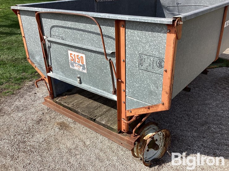 oliver-feed-wagon-w/-running-gear-image-12
