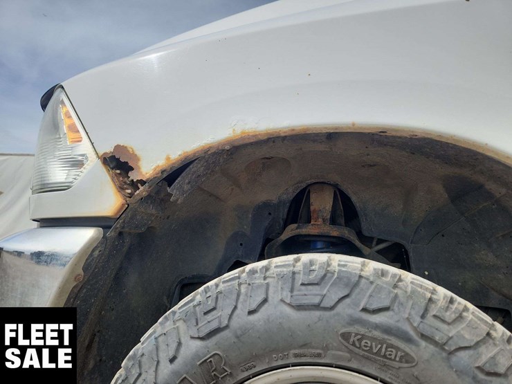 2013-dodge-2500-image-46