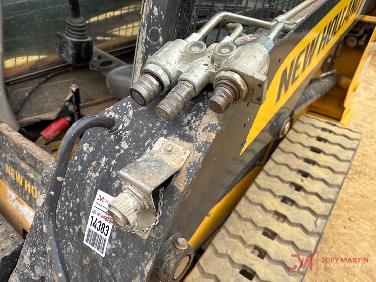 2023-new-holland-c327-image-6