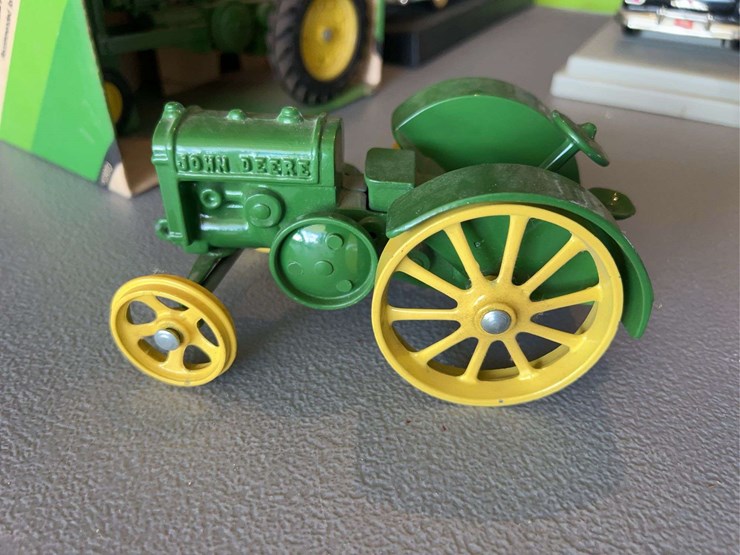 john-deere-model-a-image-12