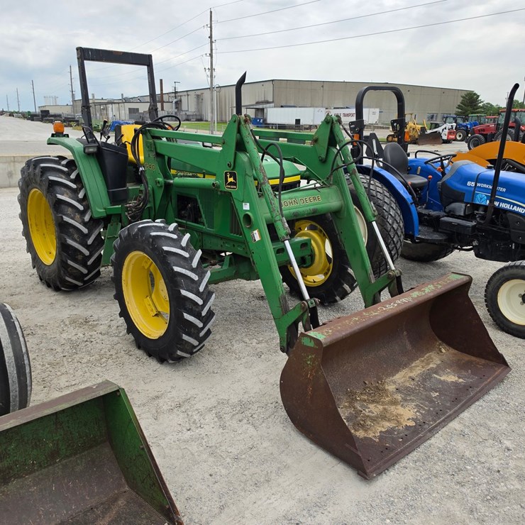 2000 JOHN DEERE 6210