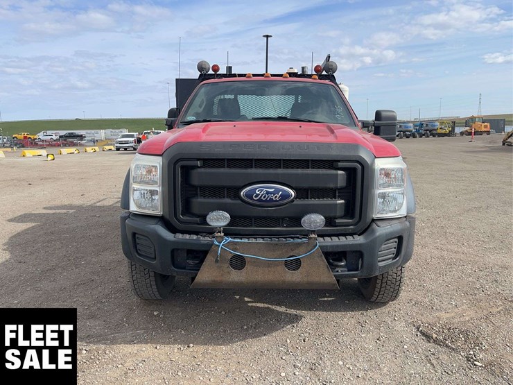 2011-ford-f550-image-8