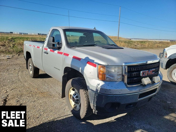2011-gmc-sierra-2500hd-image-3