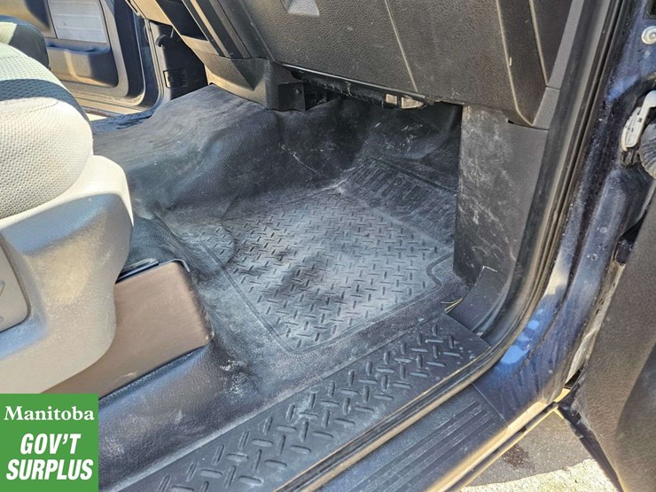 2014-ford-f150-image-27