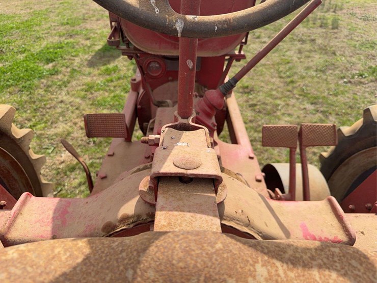 farmall-f-20-image-34
