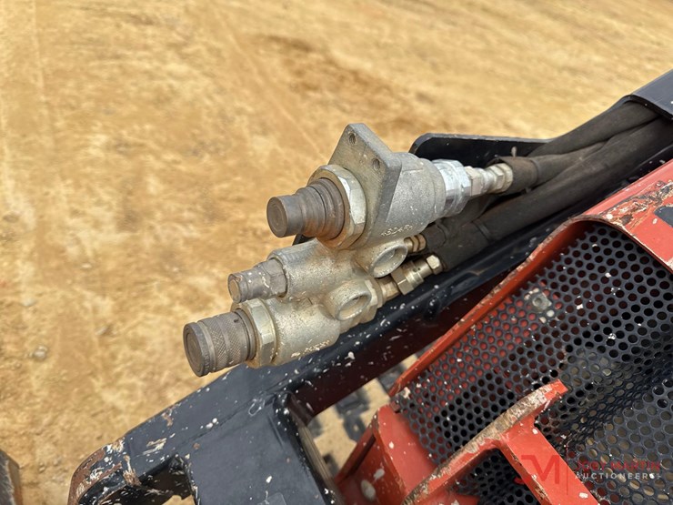 2022-ditch-witch-sk600-image-7