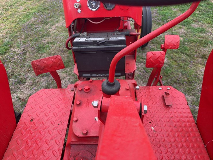 massey-harris-mustang-image-38