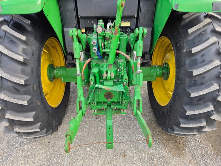2010-john-deere-6230-image-9