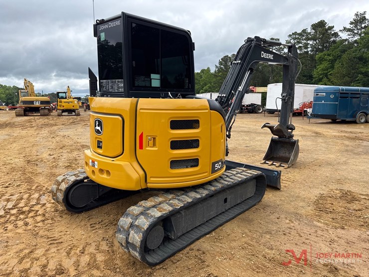 2024-john-deere-50p-mini-excavator-image-4