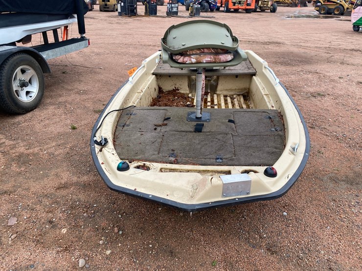 #509-•-12'-kl-industries-120-poly-boat-(no-title)-(nitke-yard--mosinee,-wi)-image-2