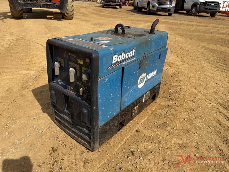 miller-bobcat-250-welder/generator-image-4