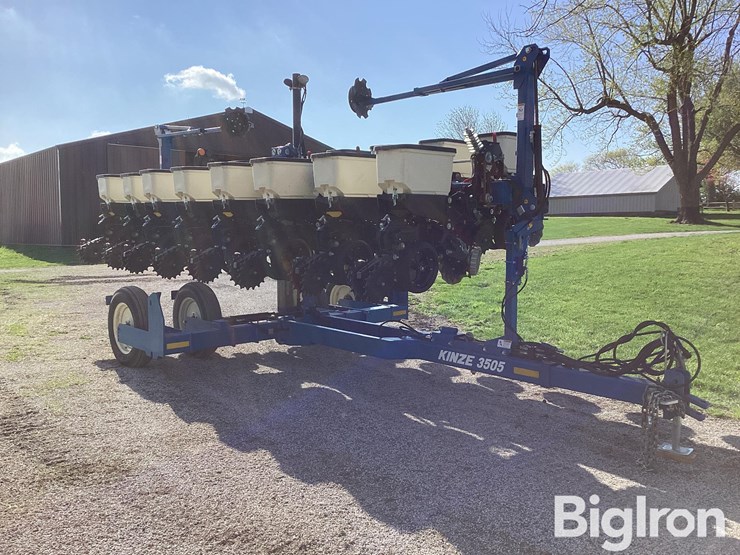 2024-kinze-3505-image-3