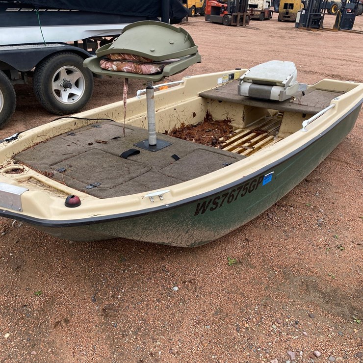 #509 • 12' KL Industries 120 Poly Boat (No Title) (Nitke Yard- Mosinee, WI)