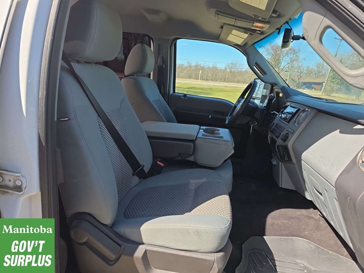 2011-ford-f350-image-31