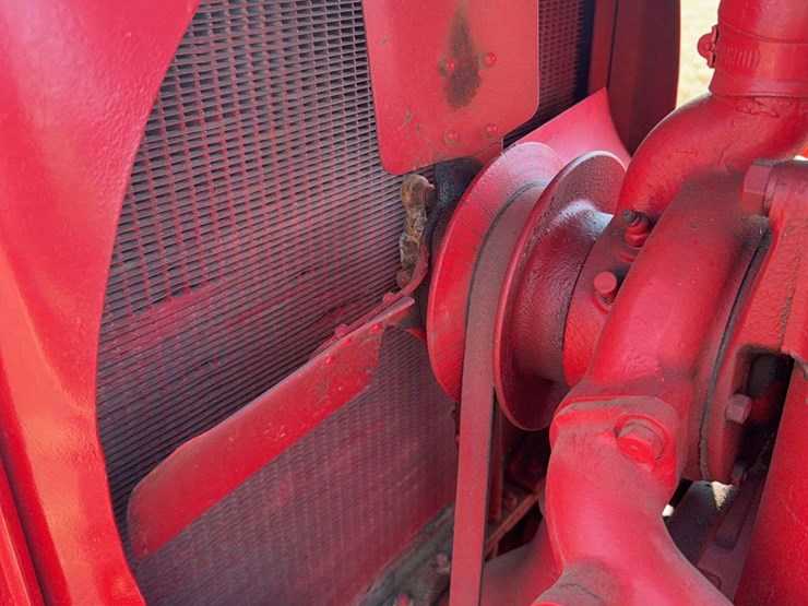 mccormick-deering-w-30-image-23