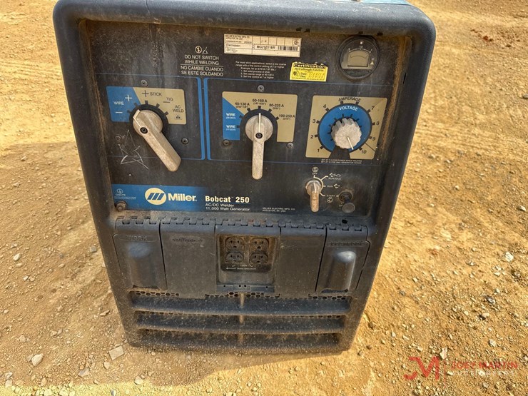 miller-bobcat-250-welder/generator-image-5