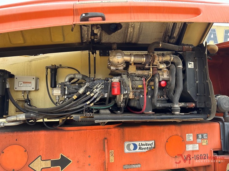 2016-jlg-1250ajp-image-21