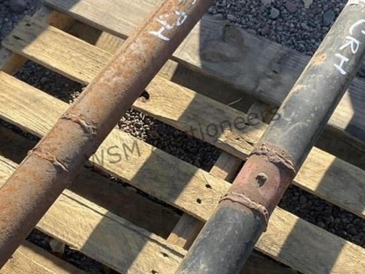 (2)-8-lug-trailer-axles-image-6