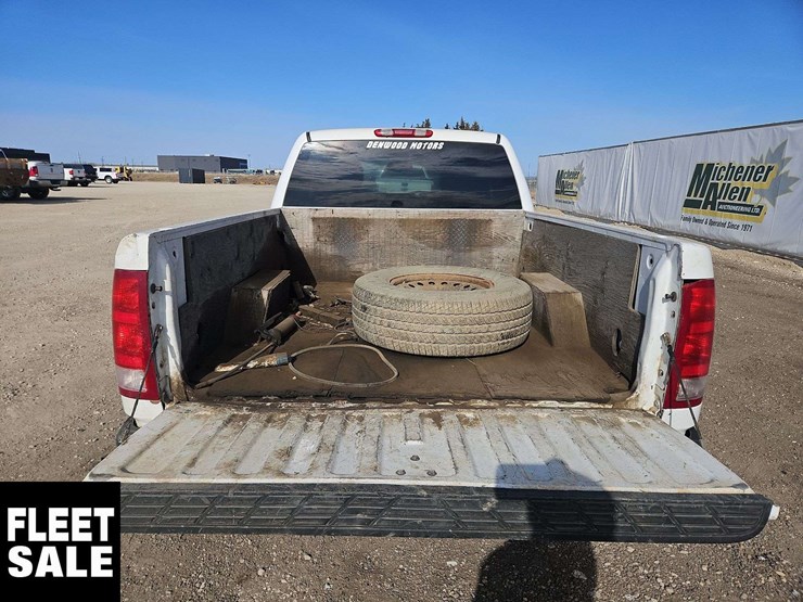 2011-gmc-sierra-1500-image-8