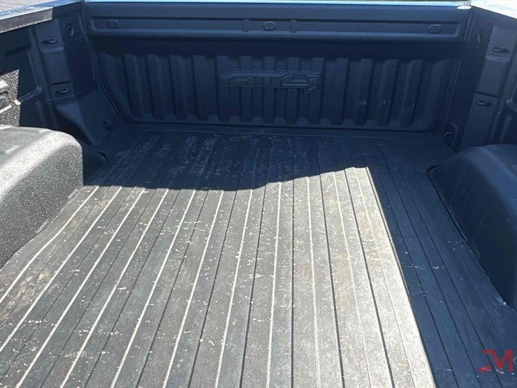 2020-gmc-sierra-at4-pickup-truck-image-11