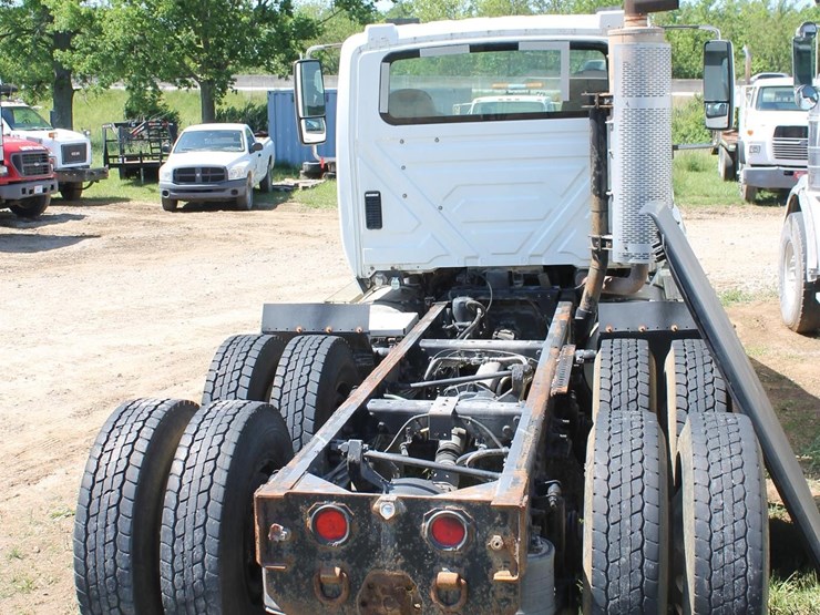 2010-international-prostar-image-4