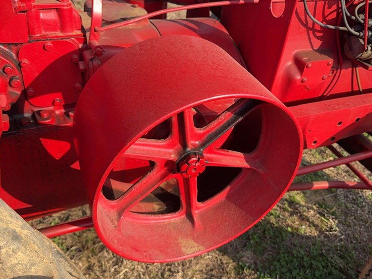mccormick-deering-w-30-image-37