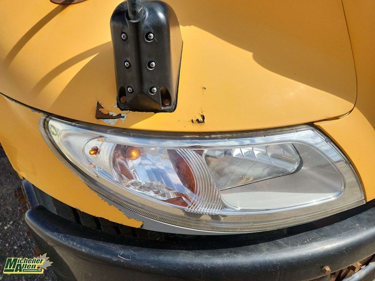 2011-ic-bus-ce-image-52