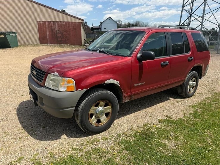 2002-ford-explorer-xls-image-1