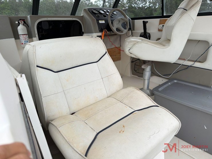 ciera-cypress-2252-boat-image-15