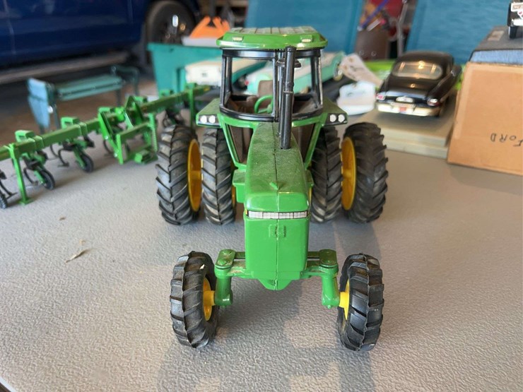 john-deere-4850-image-4