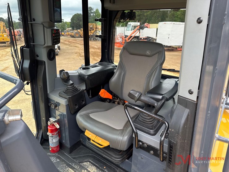 deere-750-image-20
