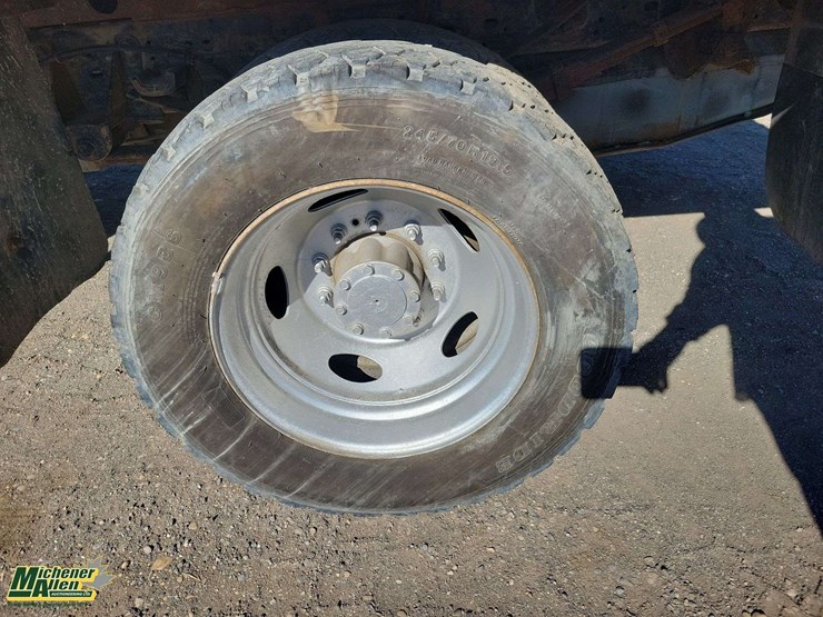 2006-ford-f450-image-10