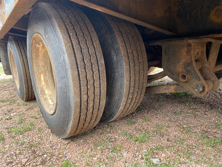 #361-•-2013-towmaster-34'-equipment-tag-trailer-(title-in-delay)-(nitke-yard--mosinee,-wi)-image-12