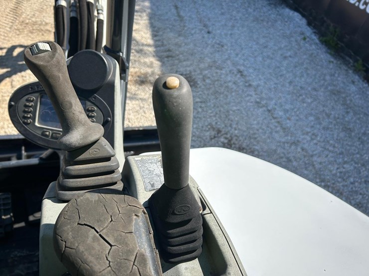 bobcat-e50-image-24