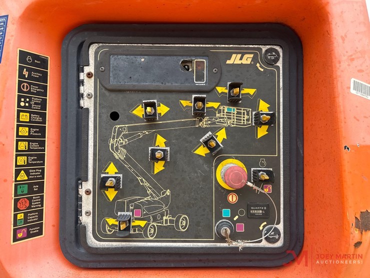 2016-jlg-1250ajp-image-24