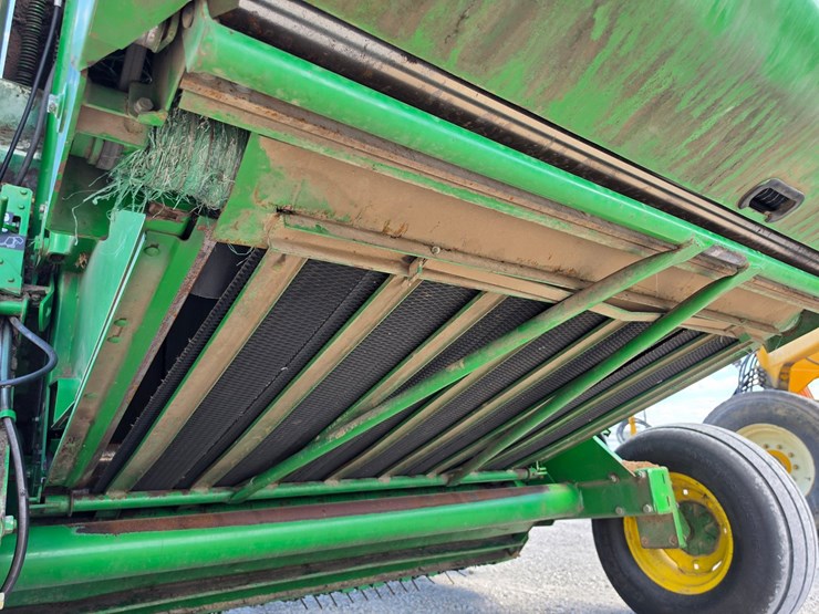 2003-john-deere-567-image-9