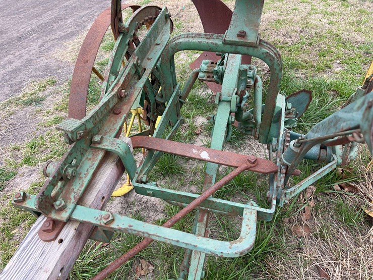 john-deere-one-bottom-plow-image-28