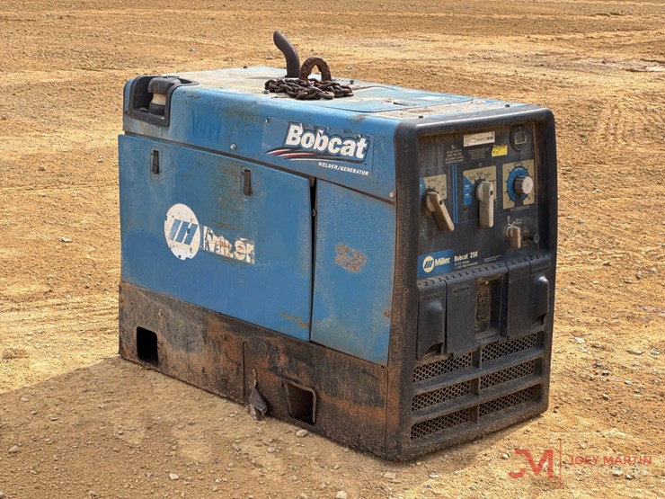 miller-bobcat-250-welder/generator-image-1