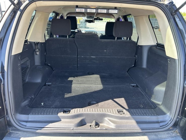 2010-ford-explorer-xlt-image-10