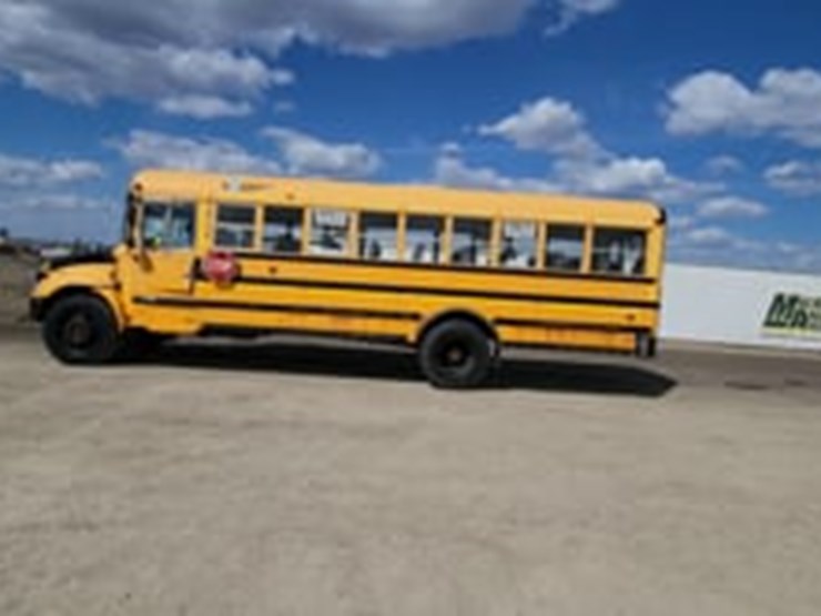 2011-ic-bus-ce-image-5